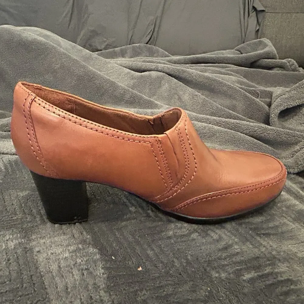 Clarks bendables brown